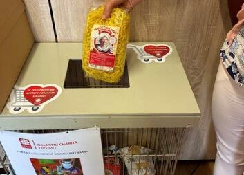 Celoroční potravinová sbírka