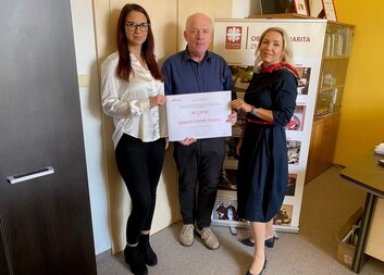 Saint - Gobain pomáhá