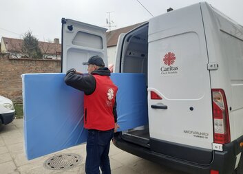 Moneta Money Bank opět pomáhá